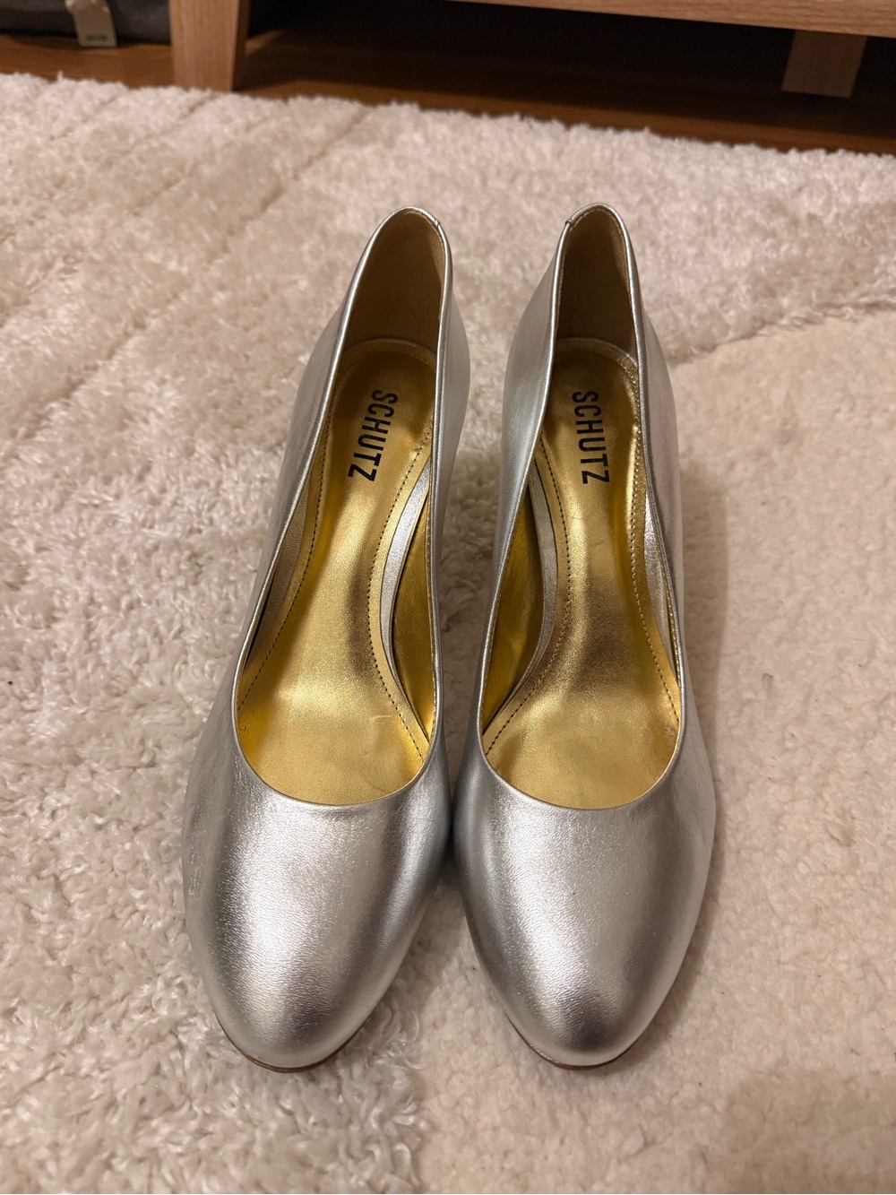 SCHUTZ Metallic Silver Round-Toe Pumps